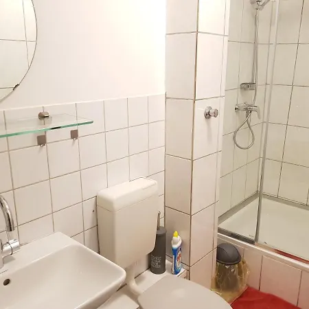 Private Guestroom Fair/messe Проживання в сім'ї *